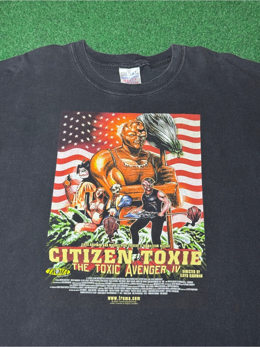 Vintage 90s Y2K Toxic Avenger 4 T-shirt, Troma Horror Movie Promo Tromeo Juliet